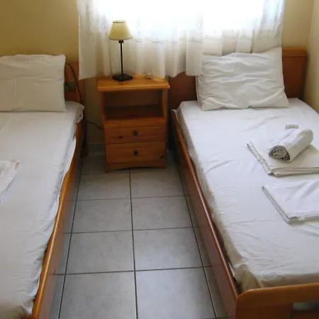 Eleni's Triantafilia. Apartman *