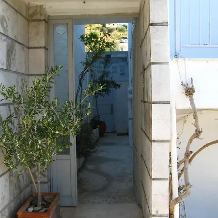 Apartman Eleni's Triantafilia. Órmosz